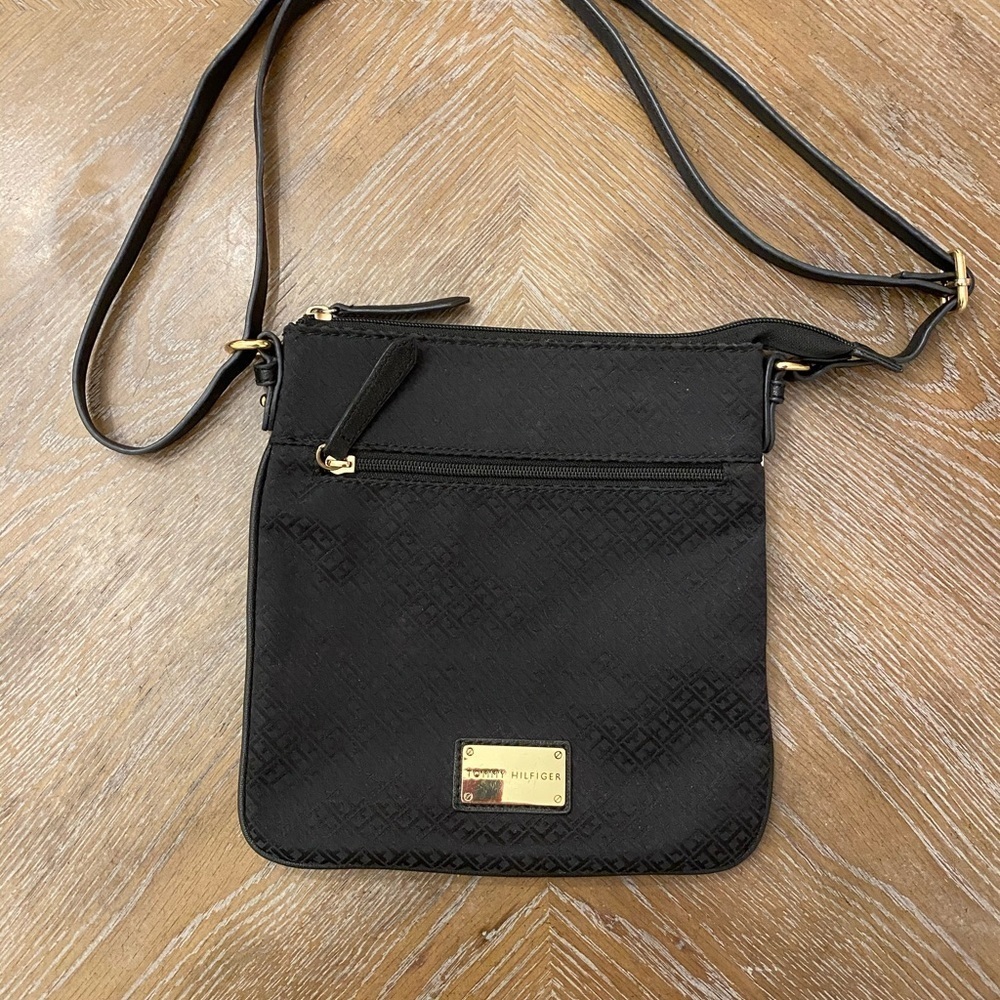 Tommy Hilfiger crossbody bag